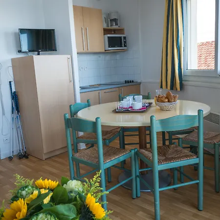 & Golf Eugenie بياريتز