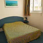 & Golf Eugenie Ξενοδοχείο με διαμερίσματα 4*