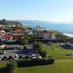 Ξενοδοχείο με διαμερίσματα & Golf Eugenie 4*