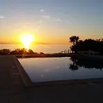 & Golf Eugenie Ξενοδοχείο με διαμερίσματα 4*