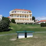 Ξενοδοχείο με διαμερίσματα & Golf Eugenie 4*