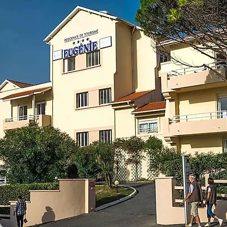 梅尔欧仁妮高尔夫酒店