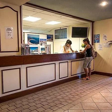 梅尔欧仁妮高尔夫酒店 4*